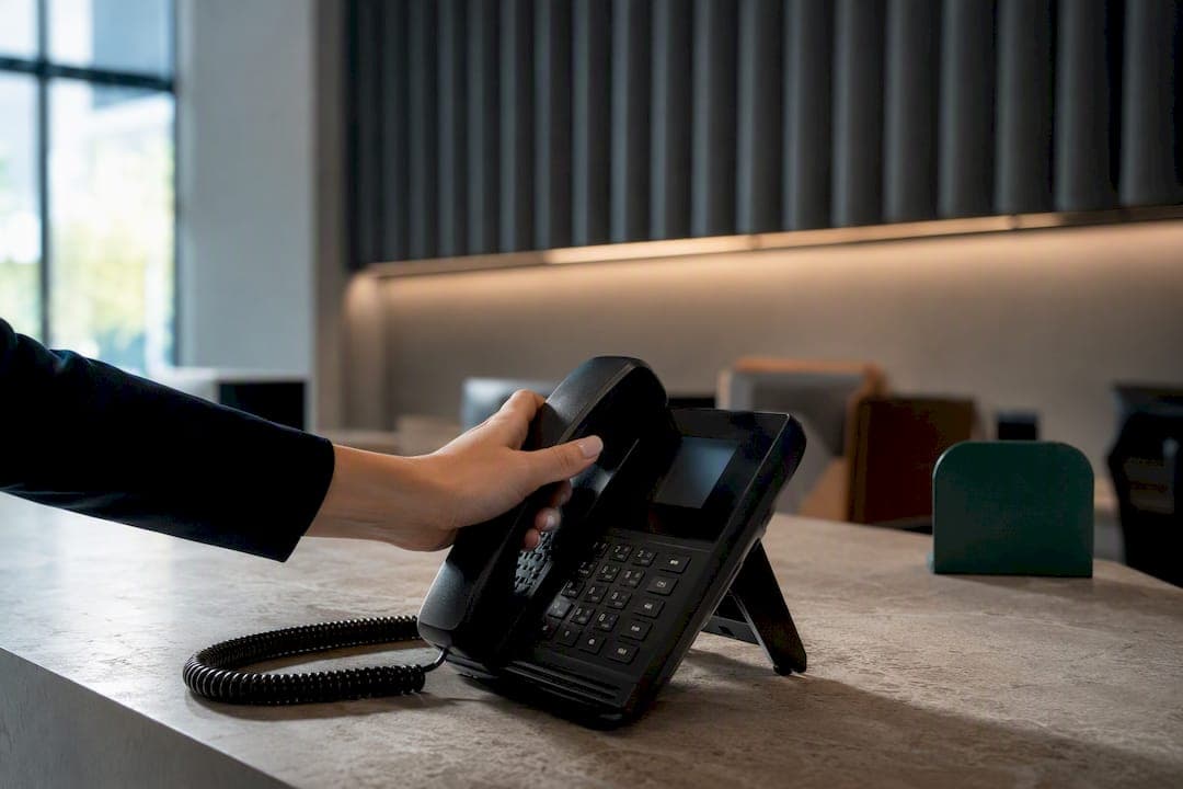 UK SMBs: Budget AI call answering by the five real cost layers